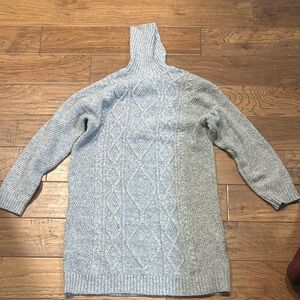 Style Me  25% Wool Gray Turtleneck Cable Knit Sweater WARM!